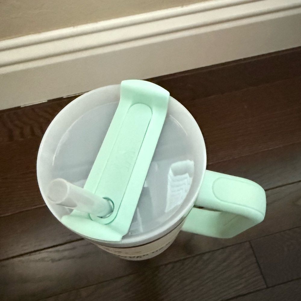 Stanley Quencher H2.0 Tumbler - warm serene brushstrokes - Picture 3 of 4